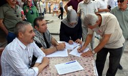 Kırıkkale'de İsrail'in Gazze'ye yönelik saldırılarına karşı imza kampanyası başlatıldı