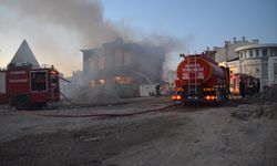 Konya'da metruk binada çıkan yangın söndürüldü
