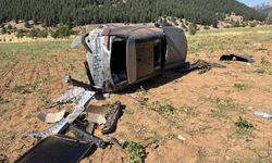 Konya'da tarlaya devrilen otomobildeki 2 kişi yaralandı