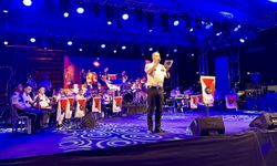 Polis Akademisi Armoni Orkestrası Kırşehir'de Neşet Ertaş türkülerini seslendirdi