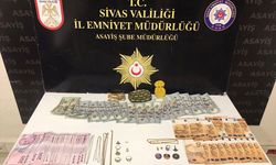Sivas merkezli dolandırıcılık operasyonunda yakalanan 2 zanlı tutuklandı