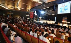 Vali Çiçek ve Başkan Büyükkılıç, "TÜGVA Yaz Okulu Kapanış Programı"na katıldı