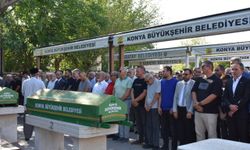 Yeniden Refah Partisi Genel Başkanı Erbakan, Konya'da cenazeye katıldı