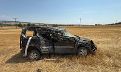 Yozgat'ta hafif ticari aracın iş makinesine çarptığı kazada 1 kişi öldü, 1 kişi yaralandı