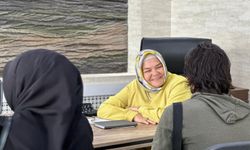 AK Parti'li Gürcan, Eskişehir'de kadın muhtarlar ve vatandaşlarla bir araya geldi