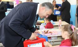 Çubuk Belediyesinden öğrencilere kırtasiye desteği