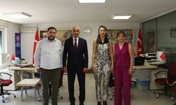Gölbaşı Kaymakamı Erol Rüstemoğlu'dan depremzede öğretmene ziyaret