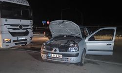 Kırıkkale'de tır ile çarpışan otomobildeki 2'si çocuk 6 kişi yaralandı
