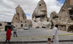 Nevşehir'de peribacasının bir bölümü çöktü