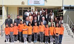 TEI, Alpu ilçesindeki 700 öğrenciye kırtasiye seti desteğinde bulundu