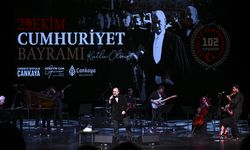 Çankaya Belediyesi, Cumhuriyet'in 102. yılını Hakan Aysev konseriyle kutladı