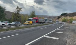 Çankırı'da meydana gelen kazalar İstanbul-Samsun kara yolunda trafiği aksattı