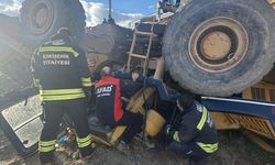 Eskişehir'de devrilen iş makinesinin operatörü yaralandı