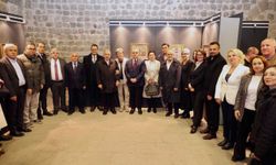 Kayseri'de 'Gevher Nesibe Medresesi ve Şifahanesi'nin Günümüze Yansıması' paneli düzenlendi