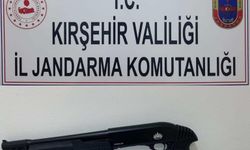 Kırşehir'de aracında ruhsatsız tüfek ele geçirilen kişiye idari para cezası