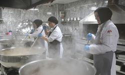 Kocasinan Belediyesi, ihtiyaç sahibi 228 vatandaşa her gün sıcak yemek ulaştırıyor