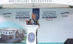 Melikgazi Belediyesi ve hayırsever işbirliğiyle yapılan akıl küpü kütüphanesi açıldı