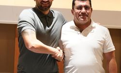 Zecorner Kayserispor'da anlaşmaya varılan Radomir Djalovic için imza töreni düzenlendi