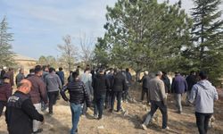 Aksaray'da traktörün altında kalan 2 yaşındaki çocuğun cenazesi toprağa verildi