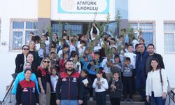 Beypazarı'nda öğrencilere fidan hediye edildi