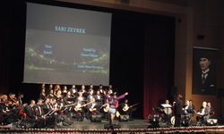 Büyük Önder Atatürk Sivas'ta sevdiği şarkılarla anıldı