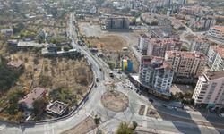 Büyükşehir Belediyesi, Atatürk Bulvarı'nda asfalt yenileme çalışması yaptı