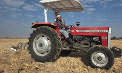 Çiftçi babanın en büyük destekçisi kızı oldu