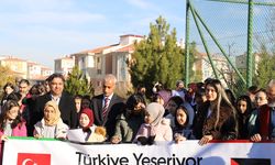 Gölbaşı'nda 'Türkiye Yeşeriyor, Gazze Güçleniyor Projesi' kapsamında fidan dikildi