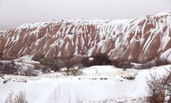Kapadokya'da mevsimin ilk karı yağdı