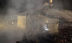 Konya'da çıkan yangında ev kullanılamaz hale geldi