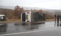 Konya'da öğrenci servisinin devrildiği kazada 29 kişi yaralandı