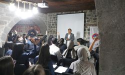 Mektep Melikgazi'de kariyer söyleşileri devam ediyor