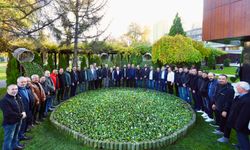 Yeraltı Çarşısı Yardımlaşma ve Dayanışma Derneği yönetiminden Başkan Büyükkılıç'a ziyaret