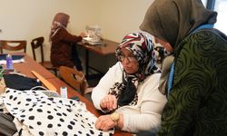 Kadınlar Hem Öğreniyor Hem Üretiyor: Giyim ve Mefruşat Kurslarına Büyük İlgi