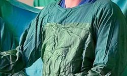 Akşehir'de bir hastadan nadir görülen kitle alındı