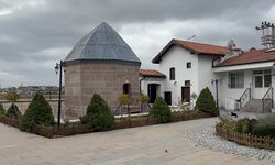 Ateşbaz-ı Veli Türbesi'nin türbedarları asırlardır 'tuz' ikramını sürdürüyor