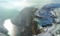 Botan Vadisi Milli Parkı'ndaki kar manzarası dronla görüntülendi