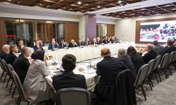 Büyükşehir Belediye Başkanı Büyükkılıç, Ankara'da istişare toplantısına katıldı
