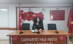 CHP Sivas Kadın Kolları Başkanı Korkmaz, 5 Aralık Dünya Kadın Hakları Günü dolayısıyla açıklama yaptı