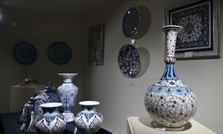 'Evvel Bir Mirasın İzinde' karma sergisi Millet Kütüphanesi'nde açıldı