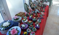 Kahramankazan ilçesinde kursiyerlerin ürünleri yılbaşı çarşısında sergilendi