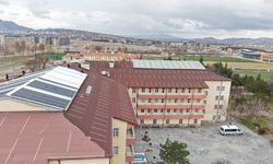 Kayseri Hacı Rukiye Gazioğlu Huzurevi'nin çatısında yenileme çalışması başlatıldı