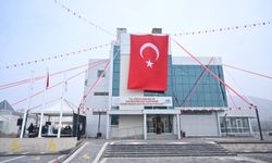 Kayseri Organize Sanayi Bölgesi'ne yapılan semt polikliniği açıldı