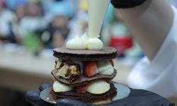 Kayseri'de 'Minik Şefler Mutfakta' etkinliğiyle çocuklar pasta yapımını deneyimledi