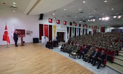 Milli Savunma Bakanı Güler, yılın son gününde Mehmetçikle bir araya geldi