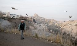 Ortaokul mezunu Cemalettin Yavuz, Kapadokya'yı 9 dilde dünyaya tanıtıyor