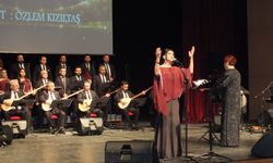 Sivas'ta Devlet THM Korosu ses sanatçıları 'Yüreklerde Akif' konseri düzenledi