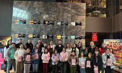 AK Parti Tepebaşı Gençlik Kollarınca çocuklar için sinema etkinliği yapıldı