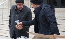 Beypazarı'nda kandil simidi dağıtıldı