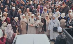 Beypazarı'ndan 42 kişi umre ibadeti için kutsal topraklara uğurlandı